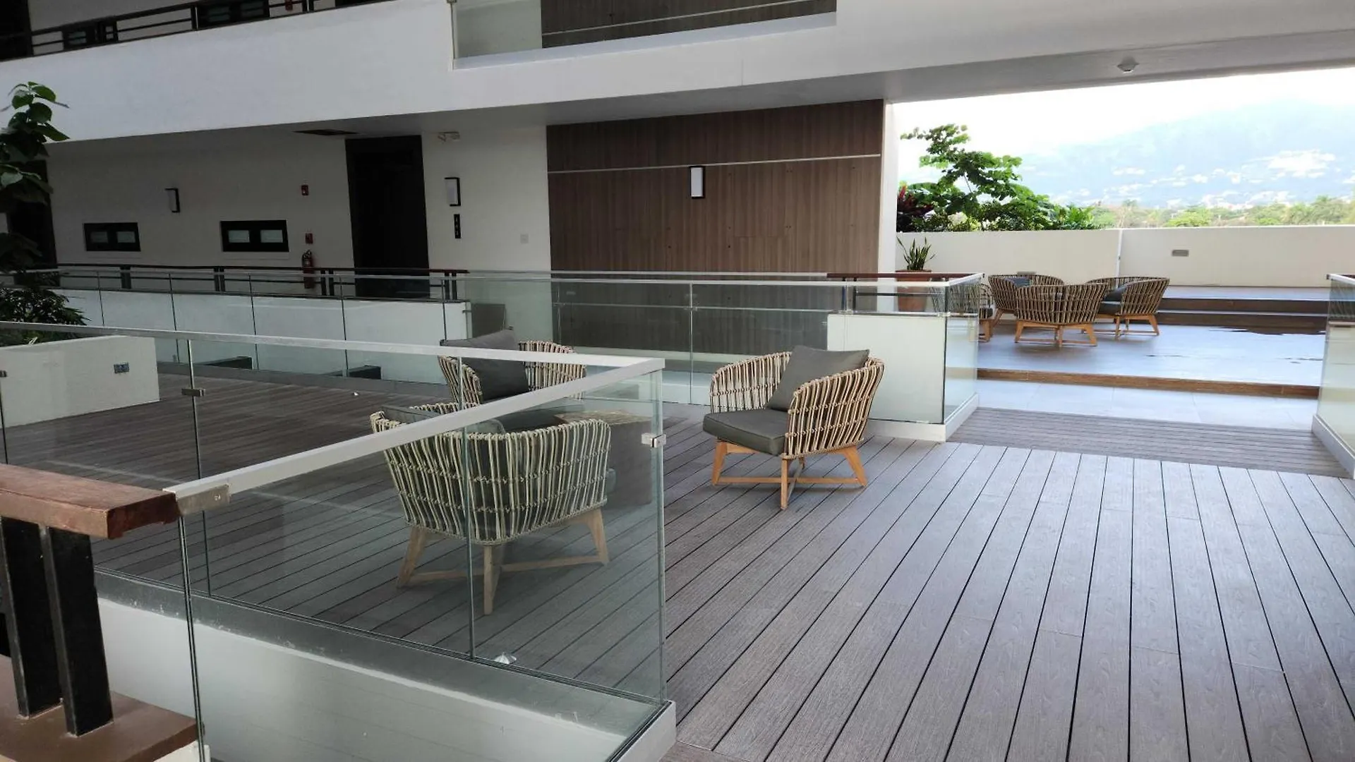 Daire The Escape - Unique Bali Inspired Condo Kingston